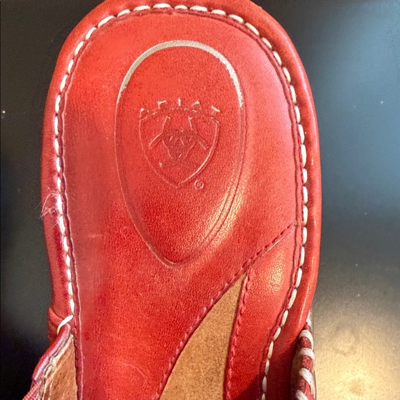 Ariat Red Women's Sandals with Star Accents - Picture 2 of 4